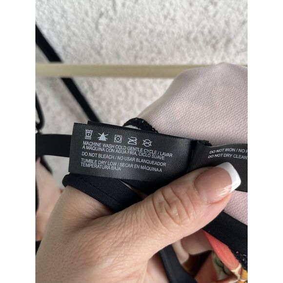 Hurley Floral One Piece Swim Suit - Size 2XL - Multicolored - Picture 11 of 12